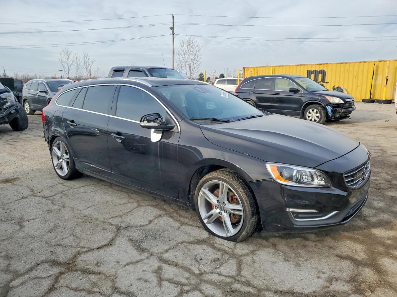 2016 VOLVO V60