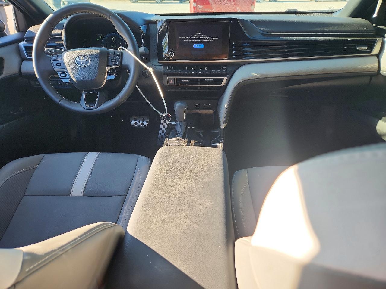 2025 TOYOTA CAMRY