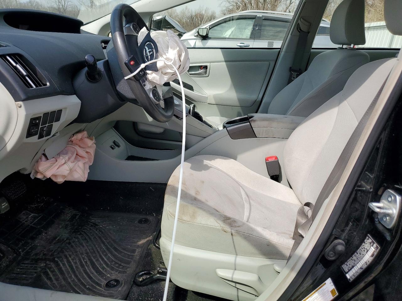 2013 TOYOTA PRIUS