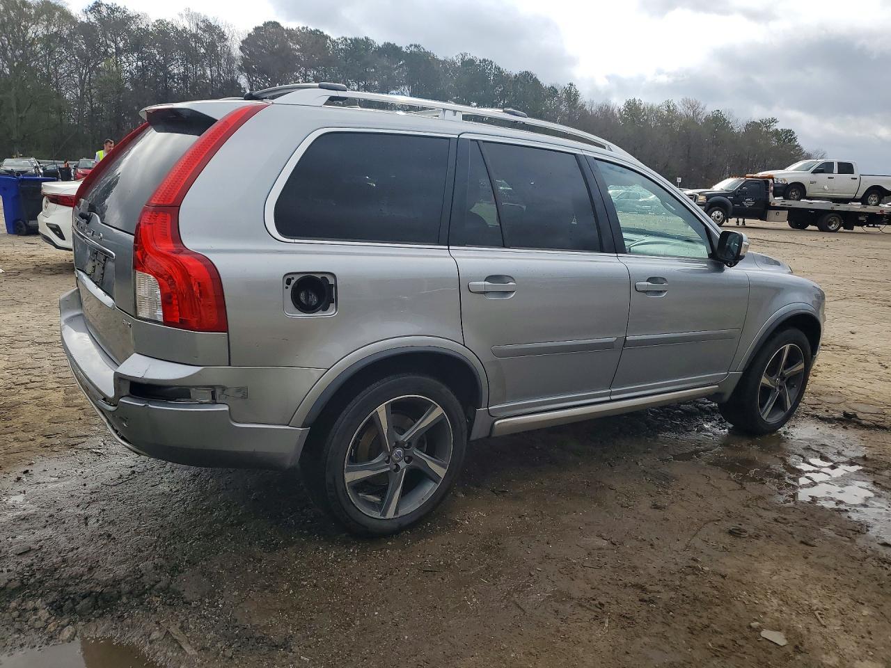 2013 VOLVO XC90