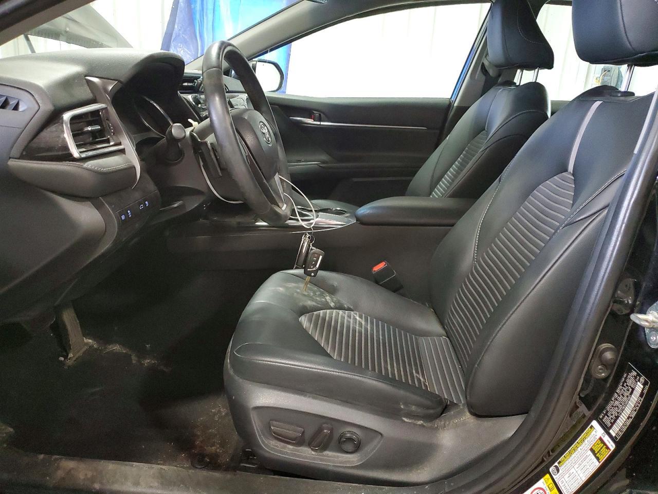 2018 TOYOTA CAMRY