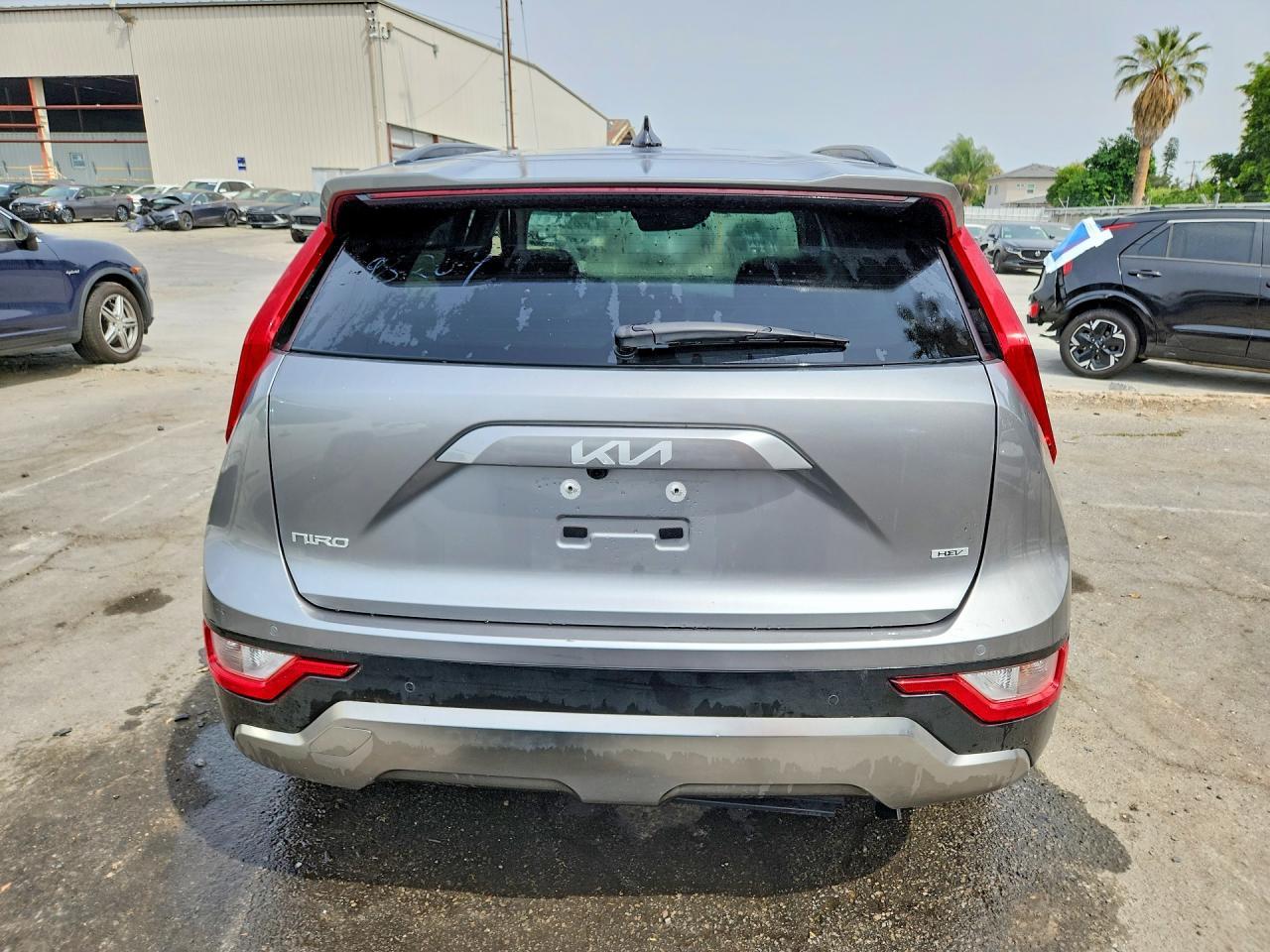 2025 KIA Niro