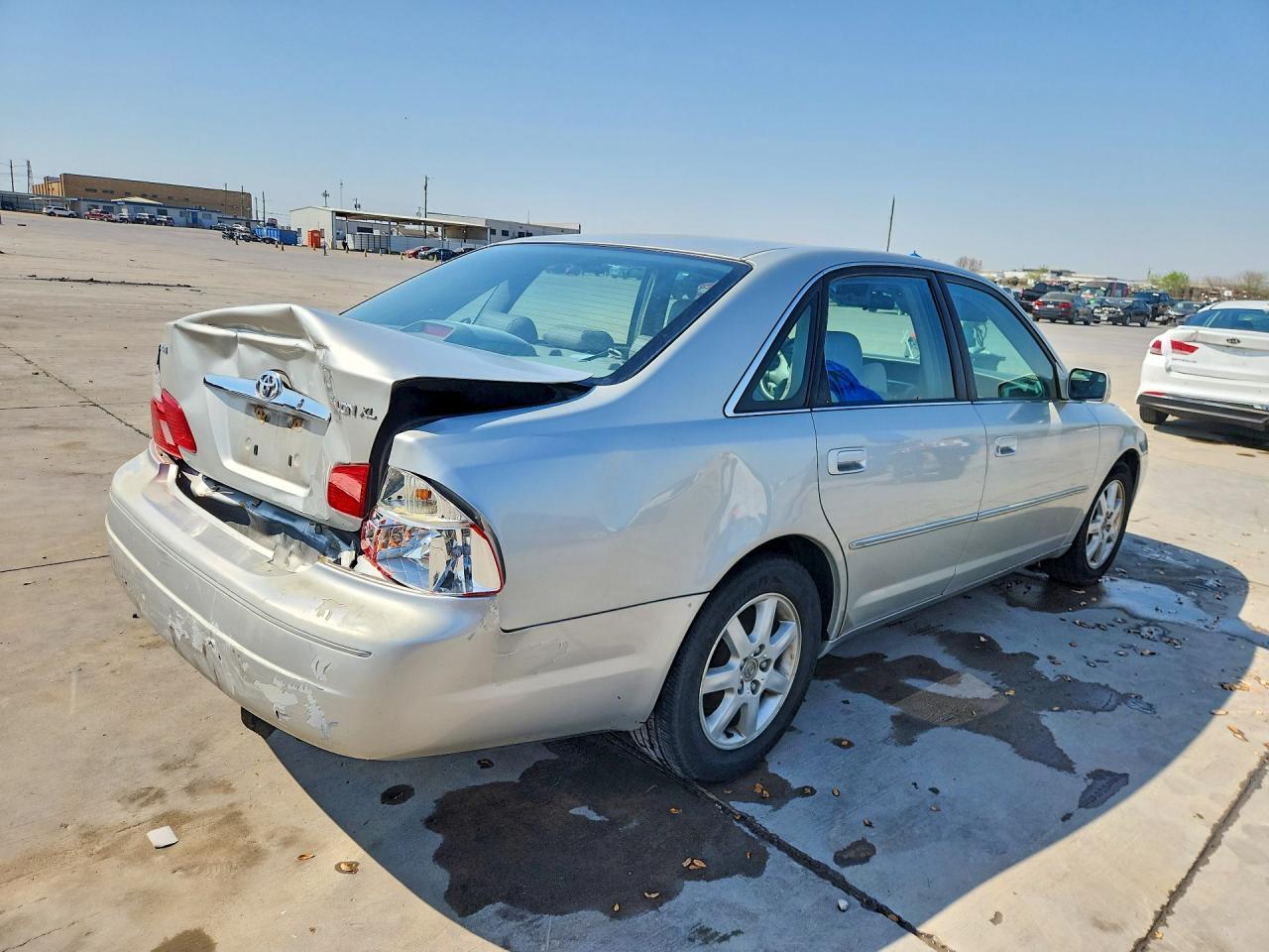 2003 TOYOTA Avalon