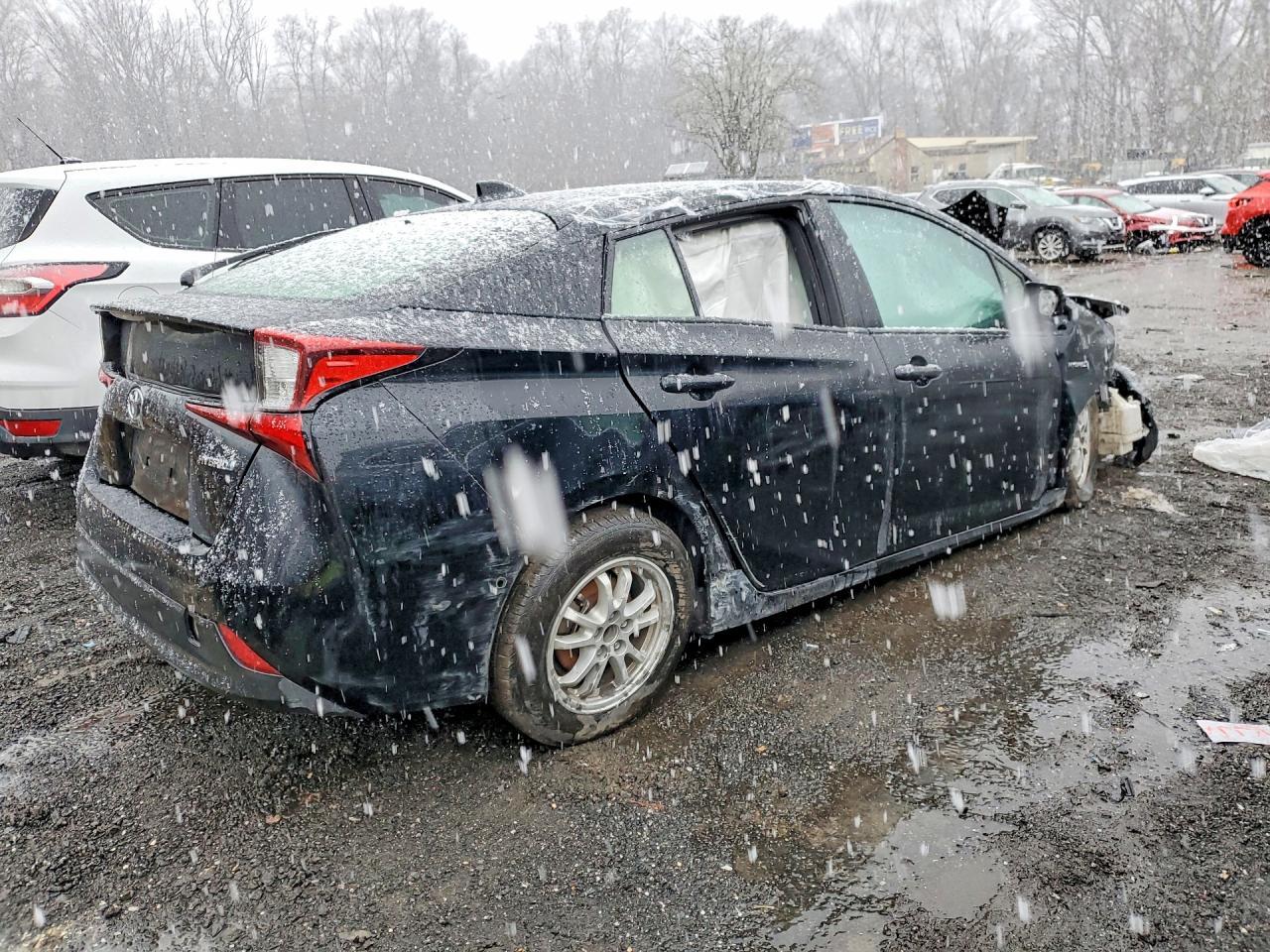 2022 TOYOTA PRIUS