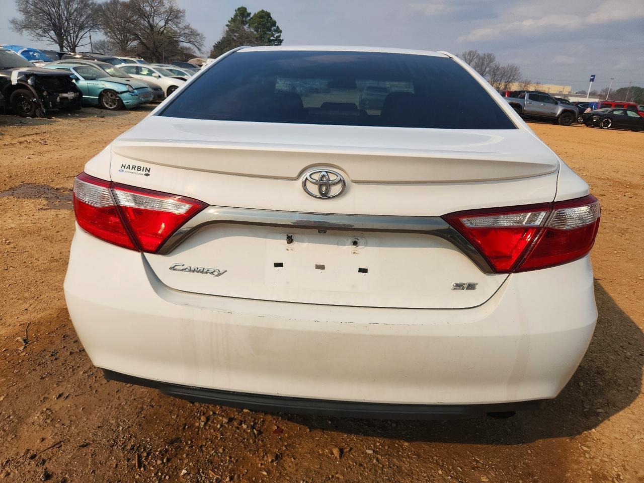 2016 TOYOTA CAMRY