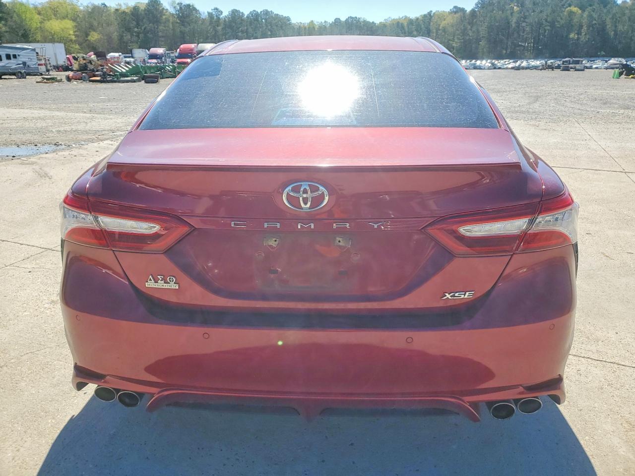 2018 TOYOTA CAMRY