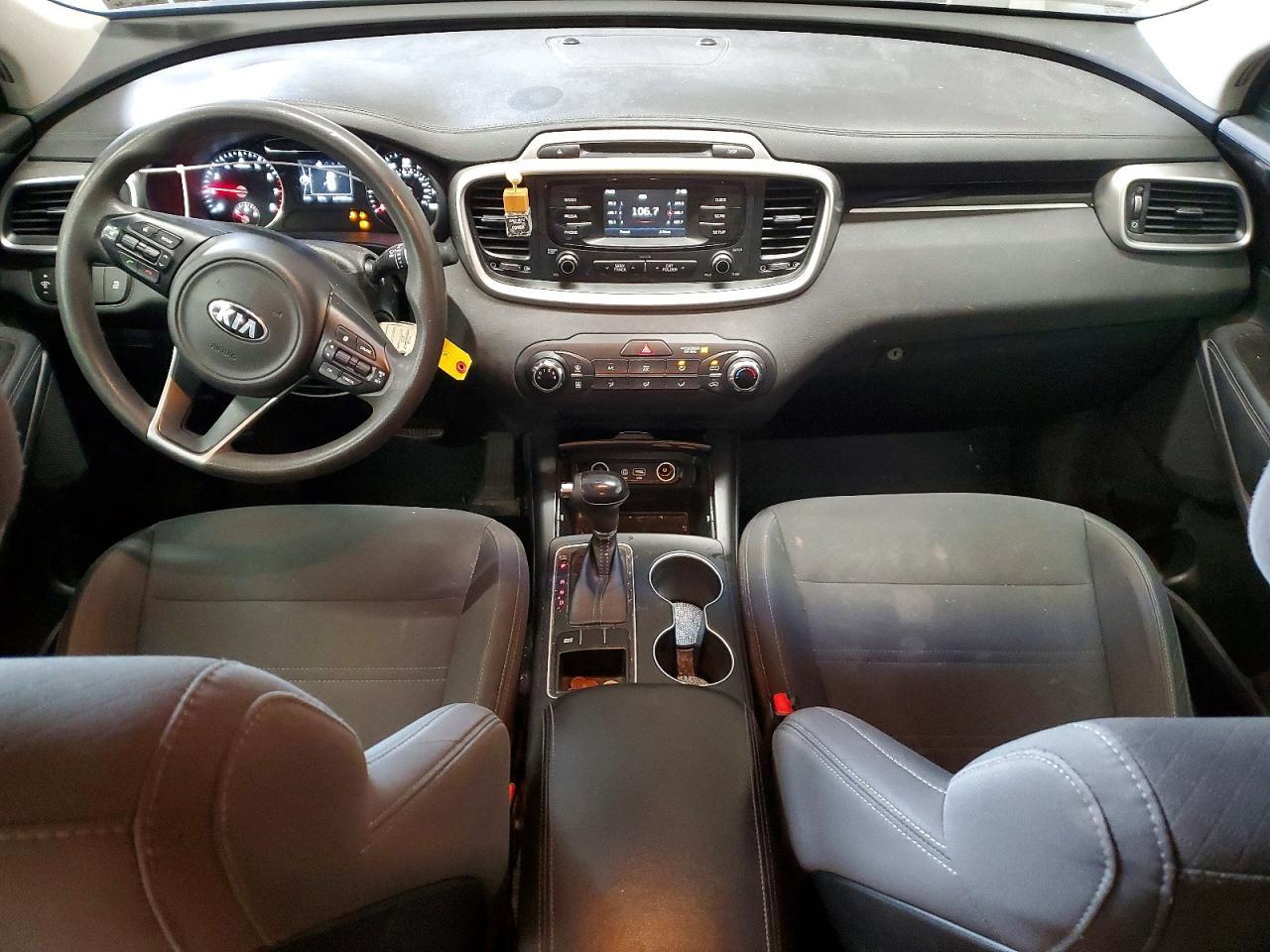 2016 KIA SORENTO
