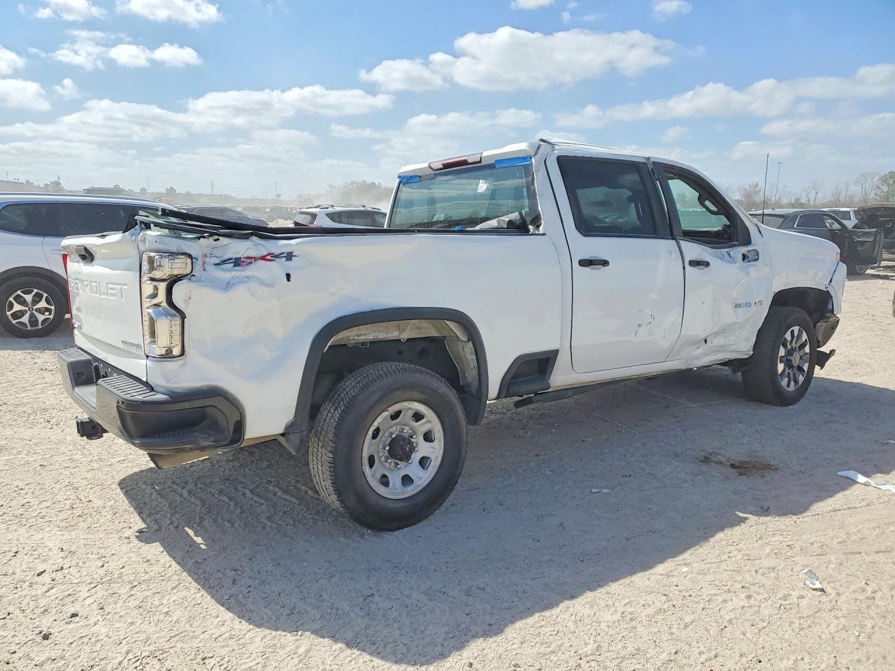2025 CHEVROLET Silverado