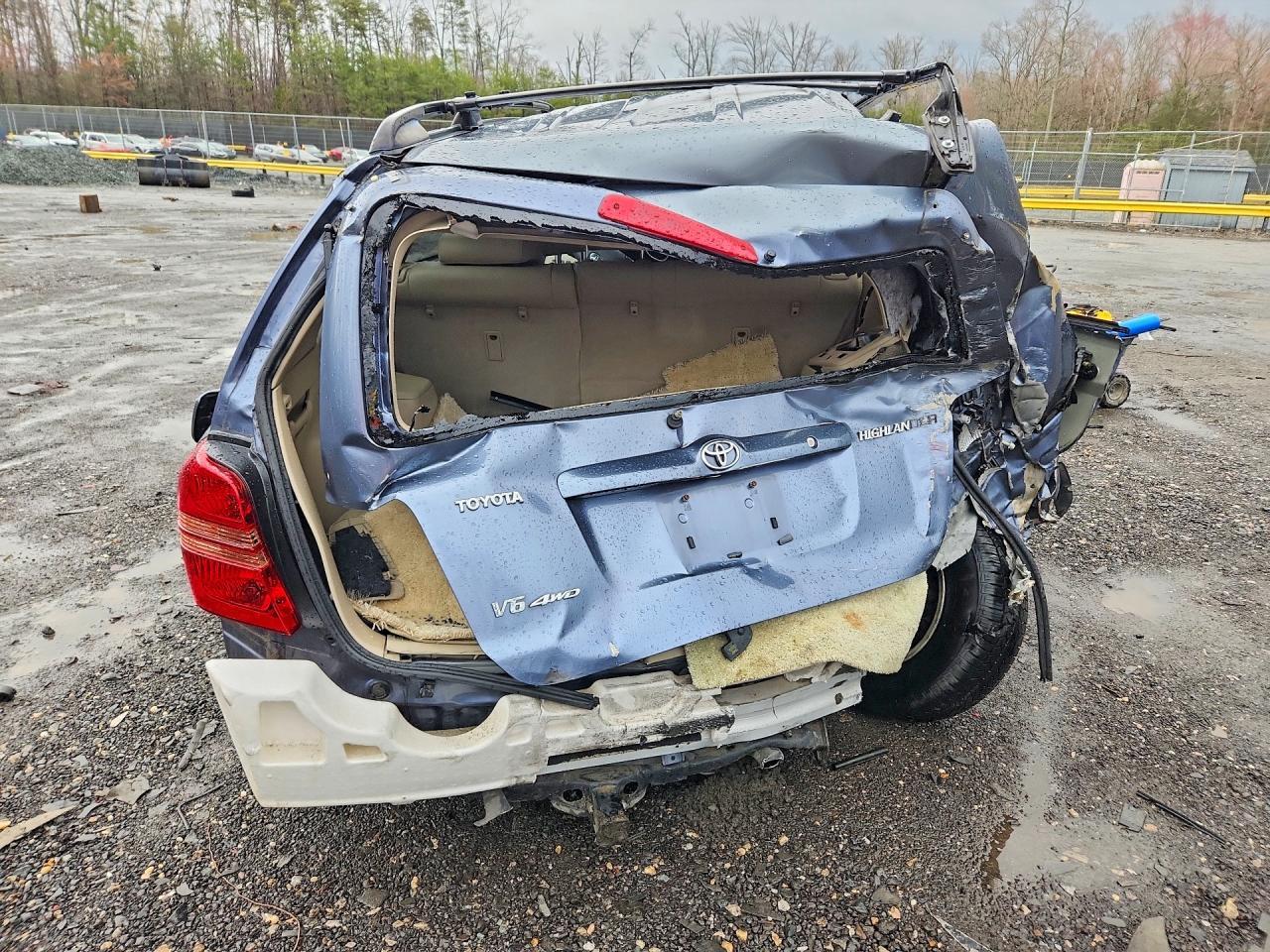 2001 TOYOTA HIGHLANDER