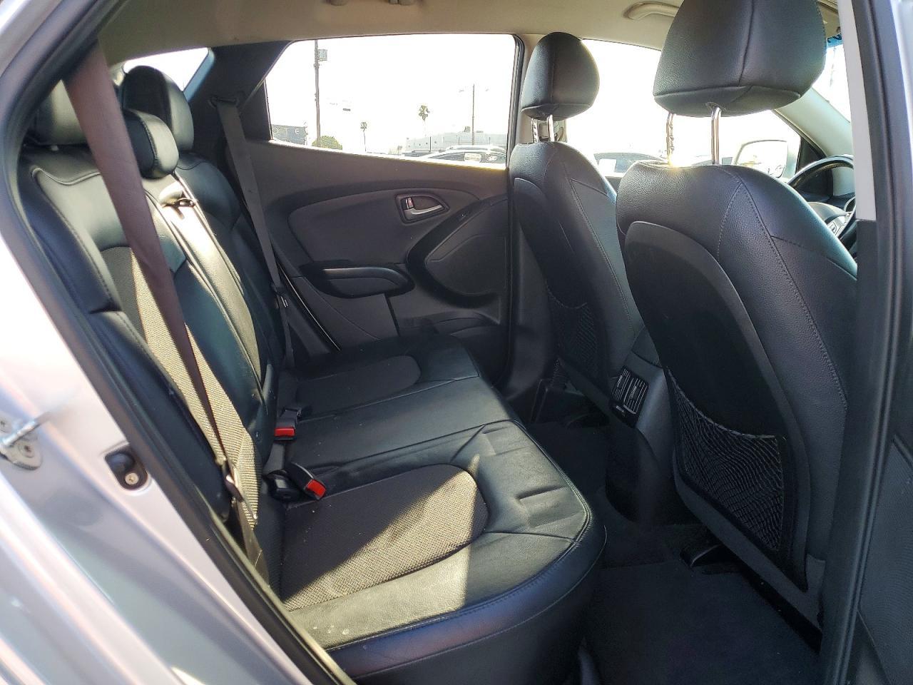 2015 HYUNDAI TUCSON