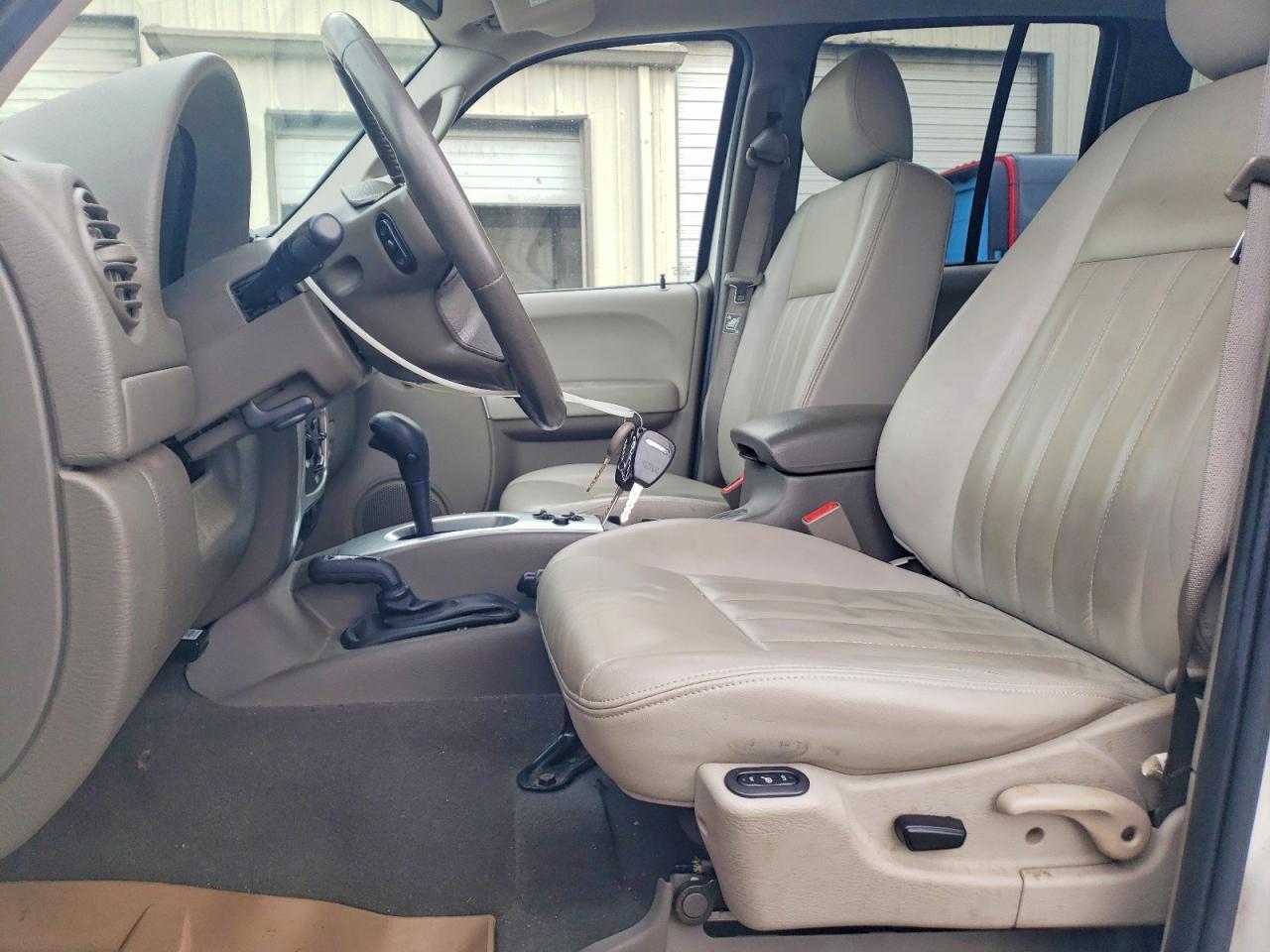 2007 JEEP Liberty