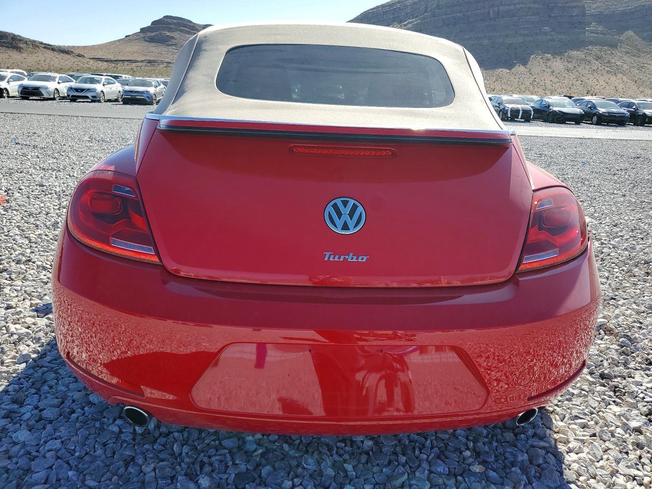 2013 VOLKSWAGEN Beetle