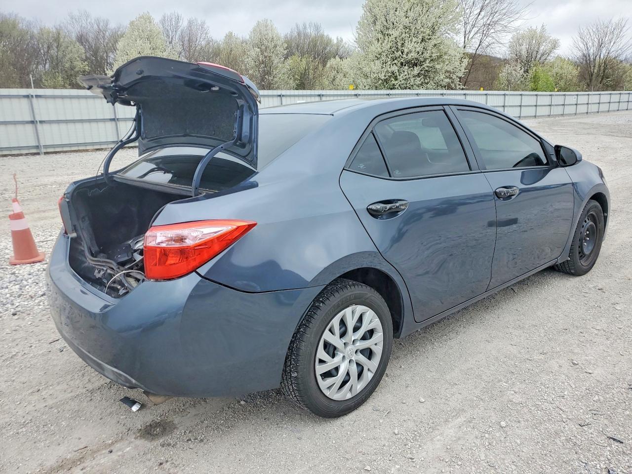 2018 TOYOTA COROLLA