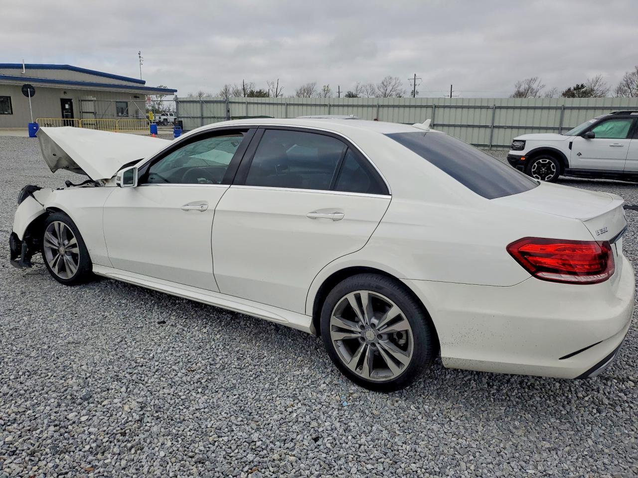 2016 MERCEDES-BENZ E-Class