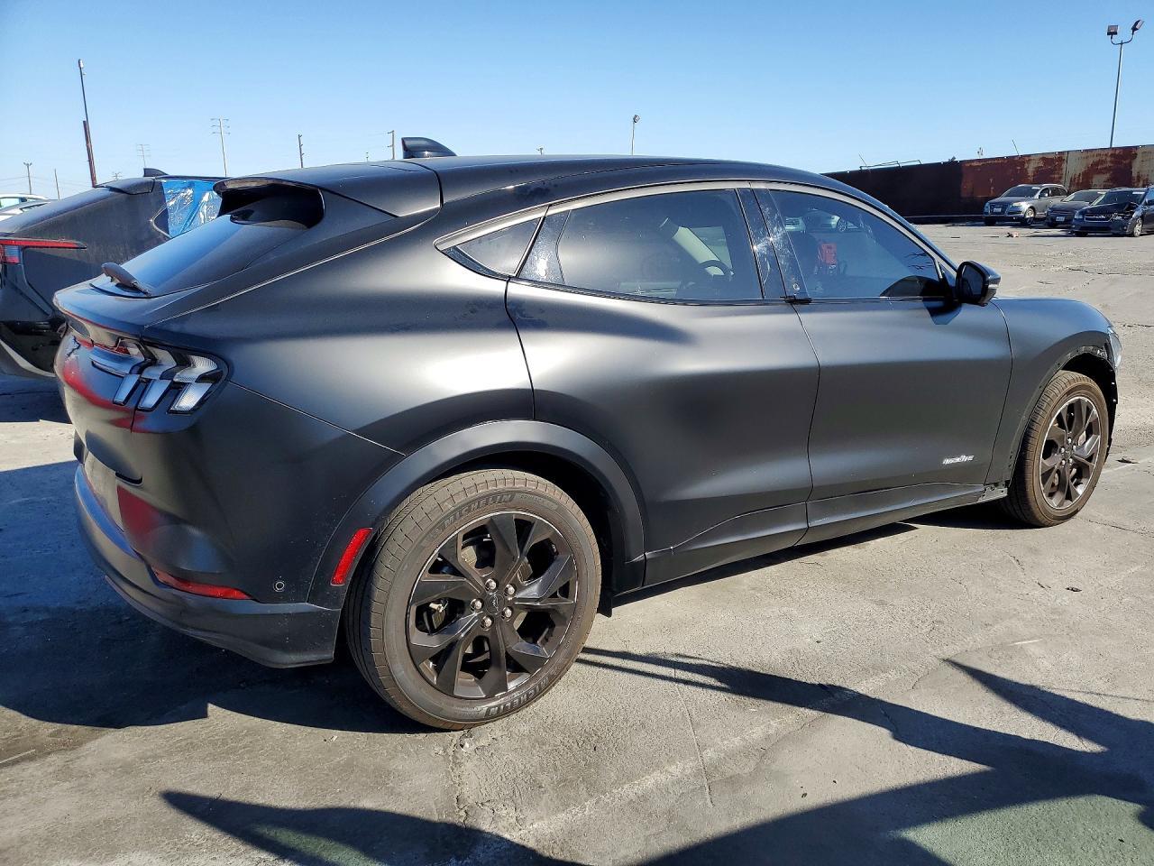 2024 FORD Mustang Mach-E
