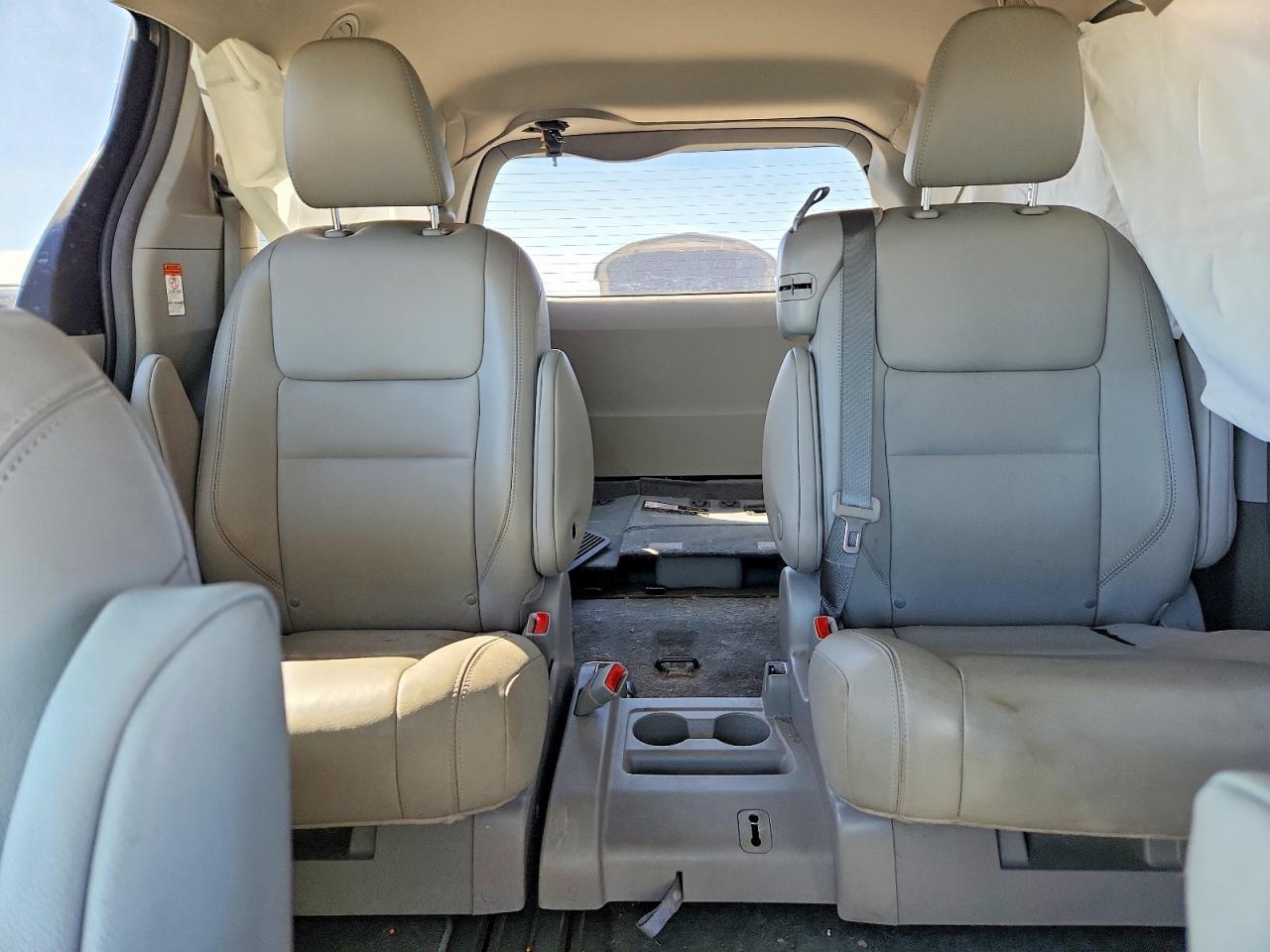 2019 TOYOTA SIENNA