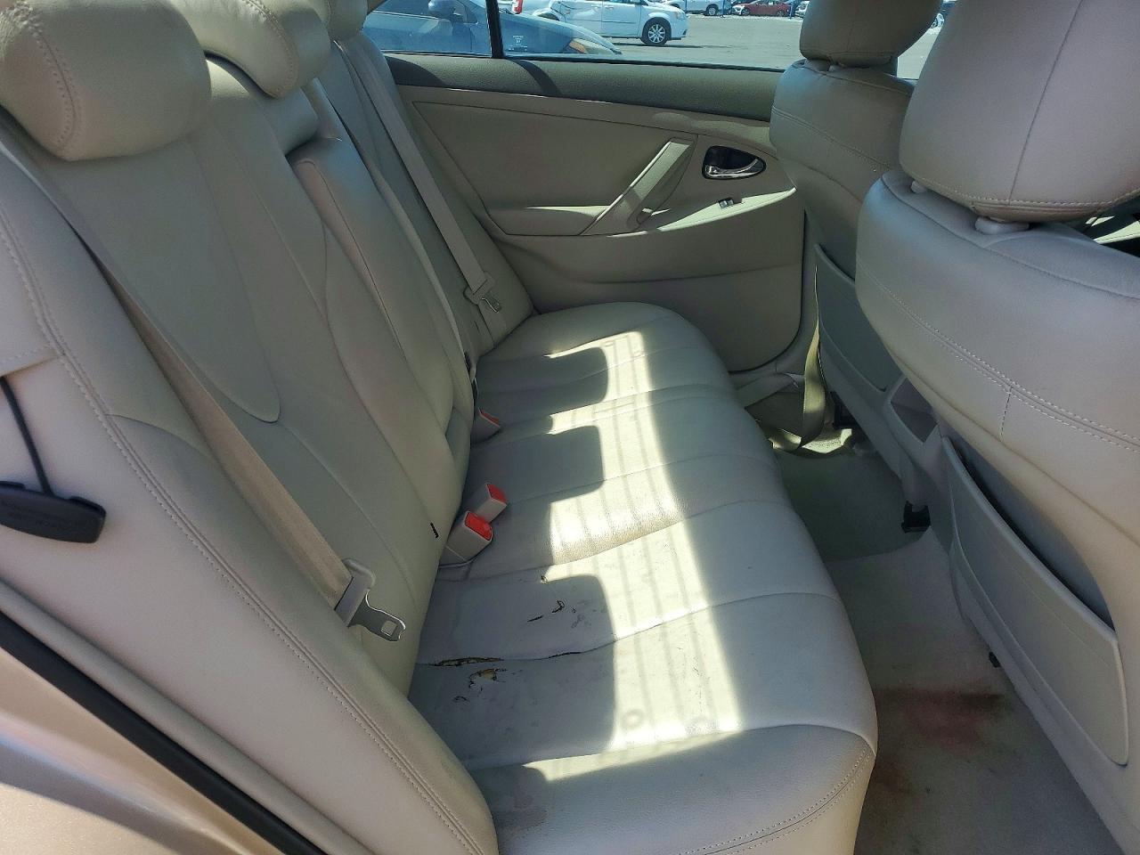 2010 TOYOTA CAMRY