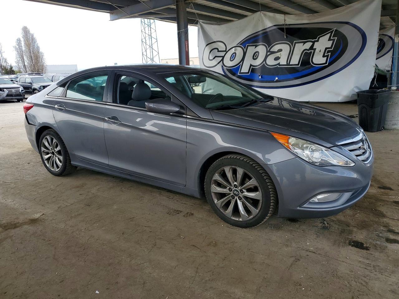 2011 HYUNDAI SONATA