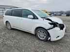 2014 TOYOTA SIENNA