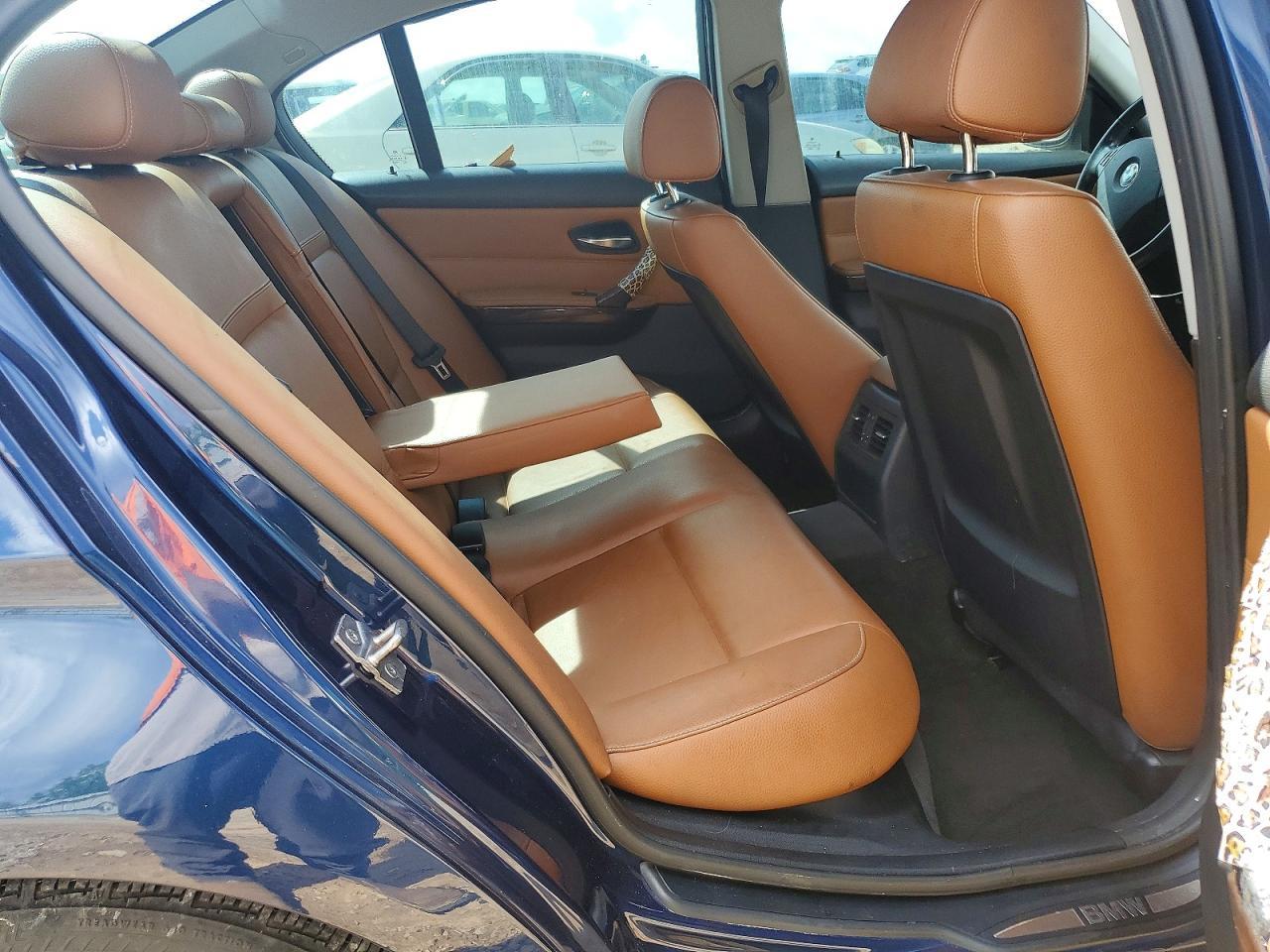 2011 BMW 3 SERIES
