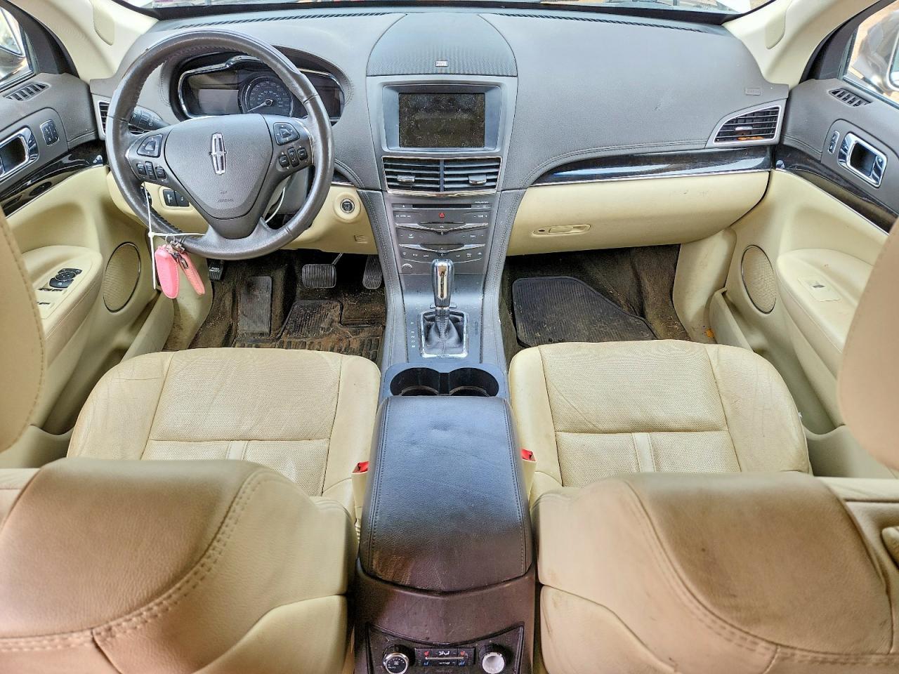2018 LINCOLN MKT
