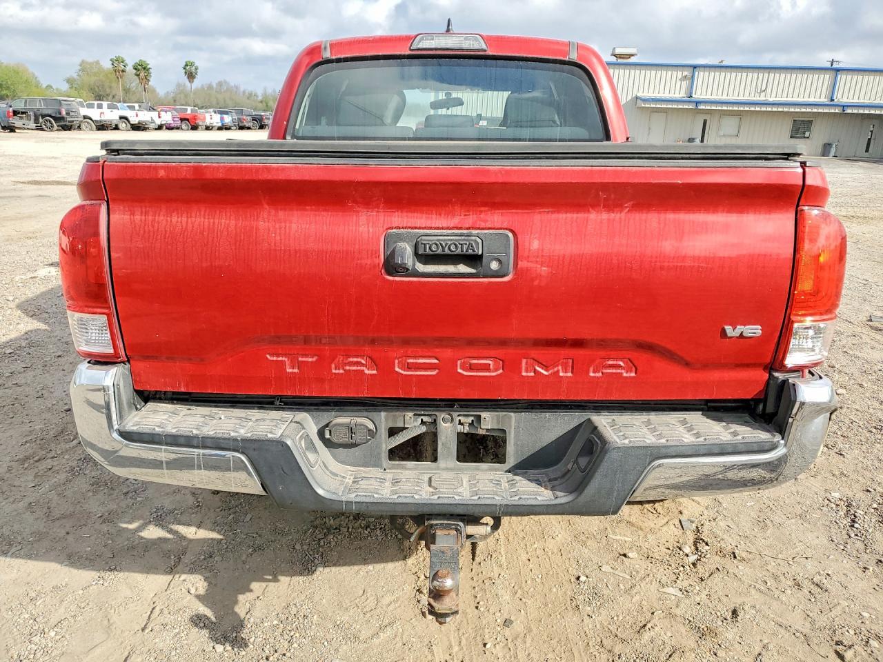 2016 TOYOTA TACOMA