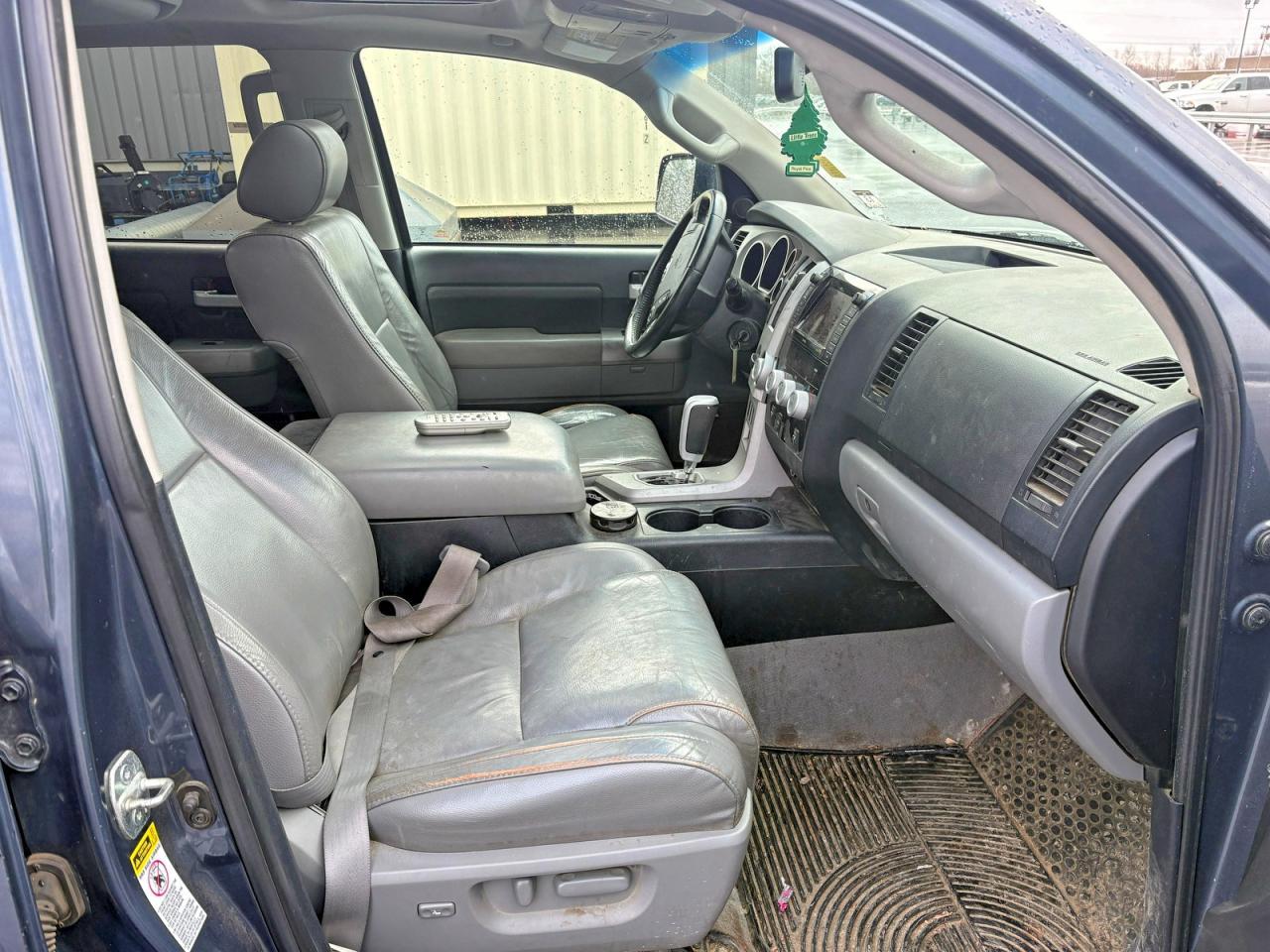 2008 TOYOTA TUNDRA