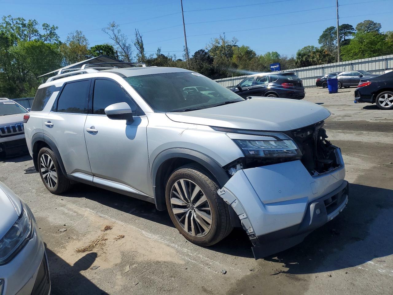 2022 NISSAN PATHFINDER