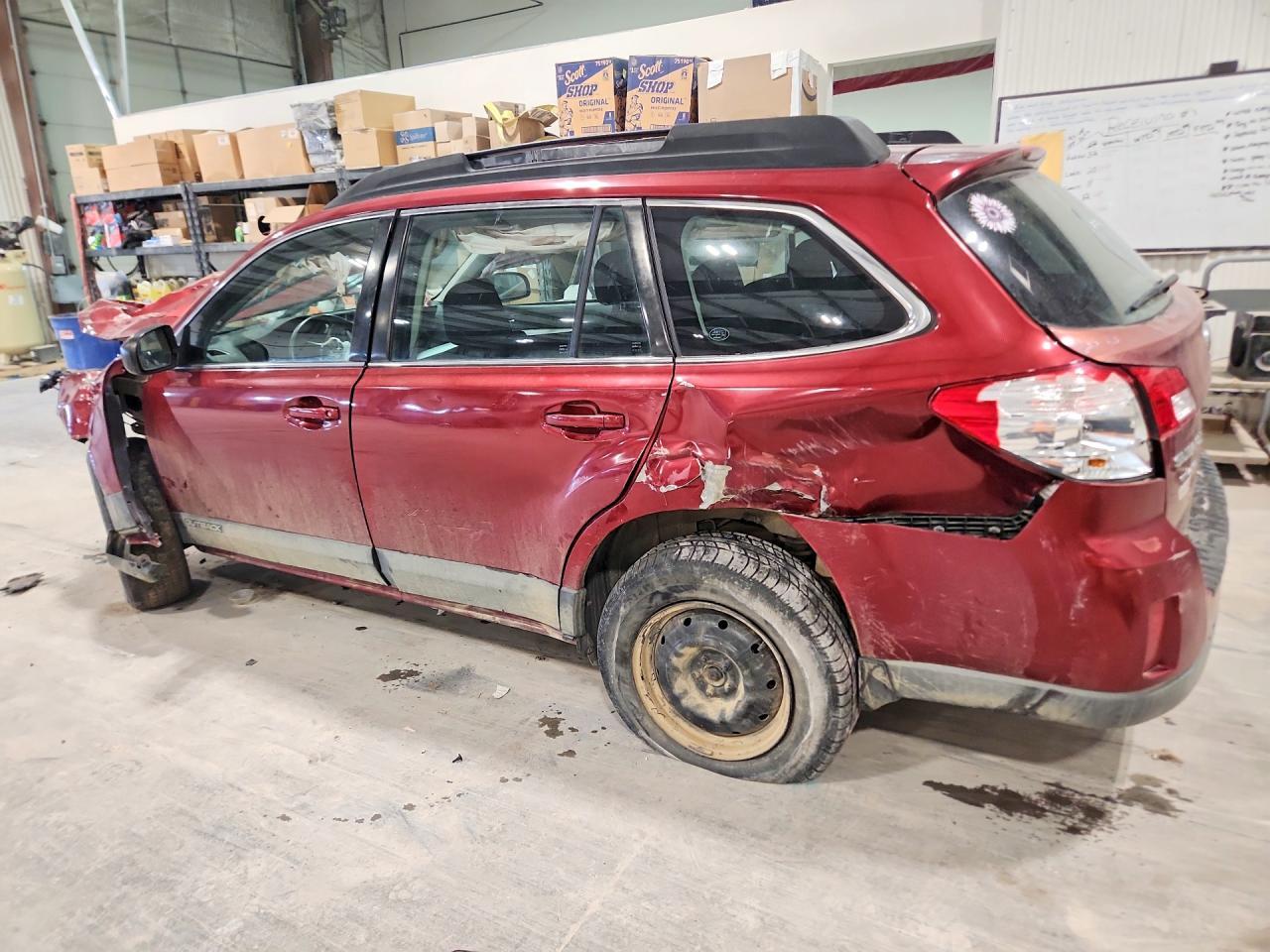 2013 SUBARU Outback