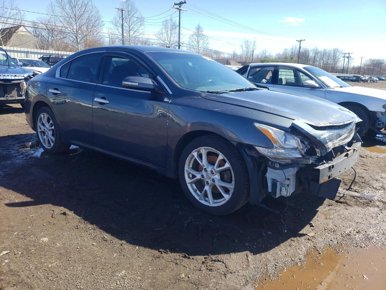 2013 NISSAN Maxima