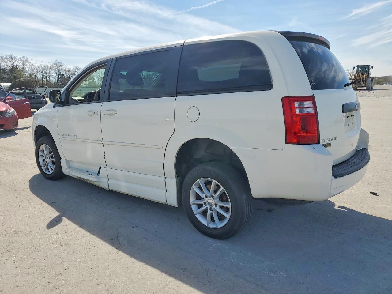 2010 DODGE GRAND CARAVAN