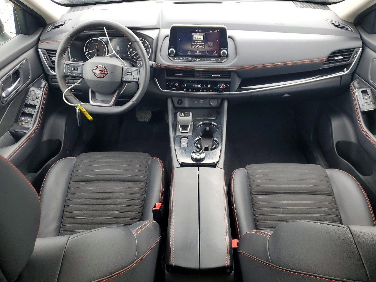2025 NISSAN ROGUE
