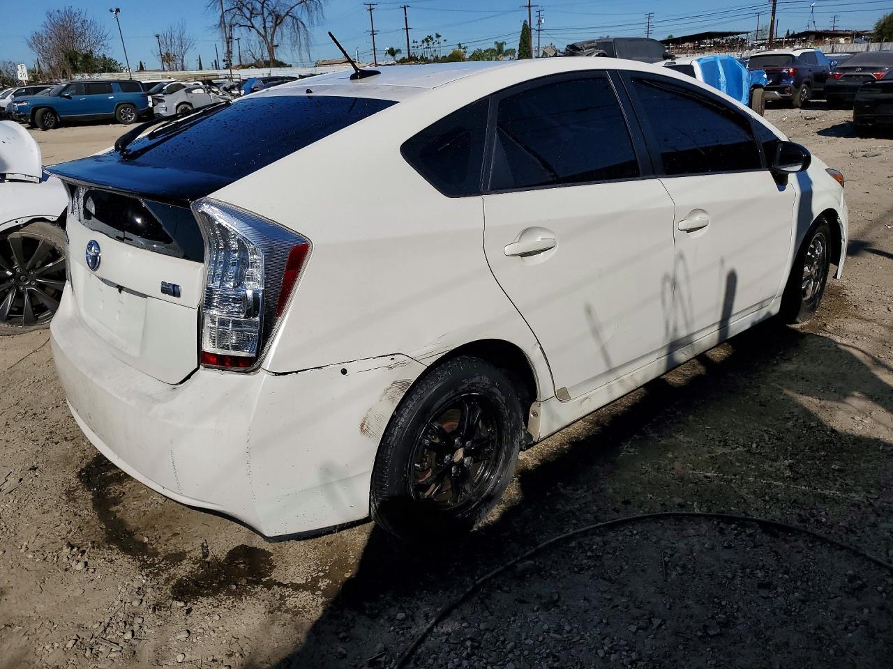 2011 TOYOTA PRIUS