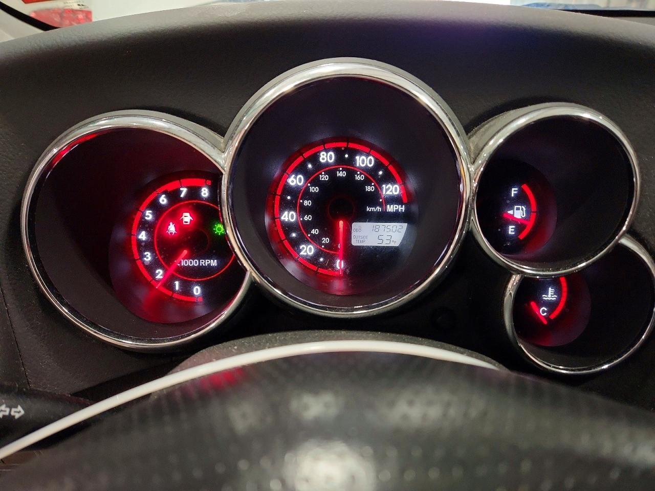 2005 PONTIAC VIBE