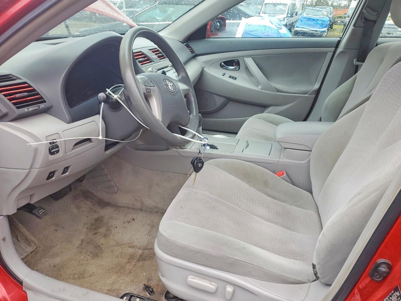 2011 TOYOTA CAMRY