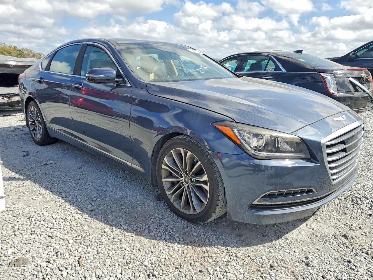 2015 HYUNDAI GENESIS