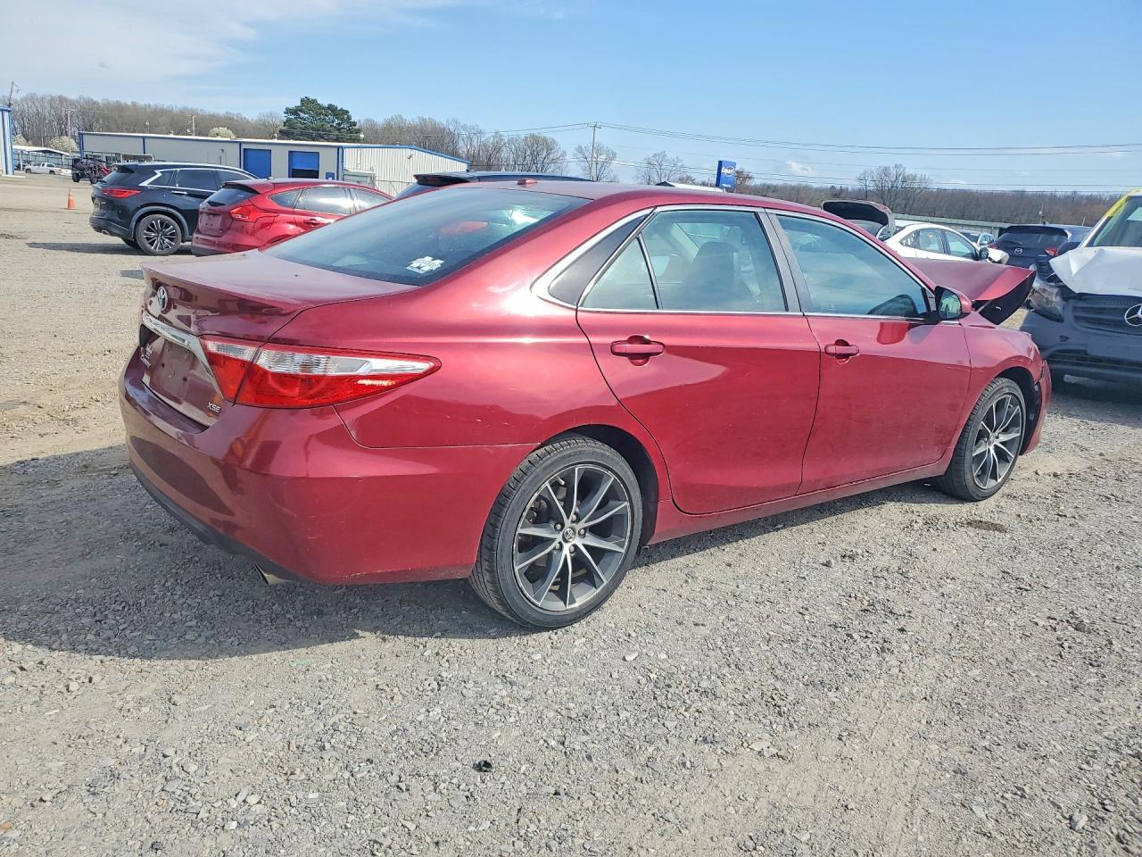 2017 TOYOTA CAMRY