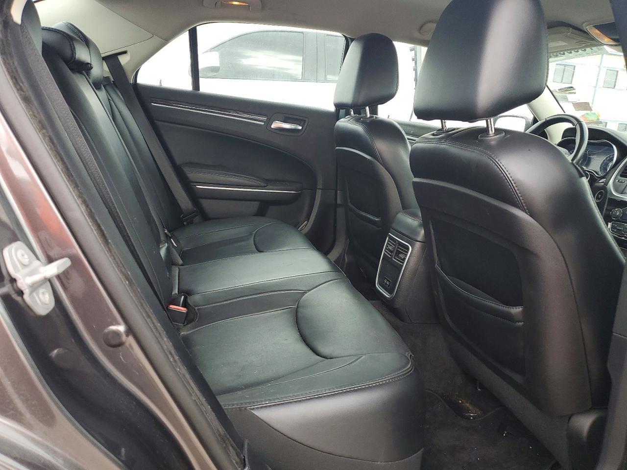 2015 CHRYSLER 300