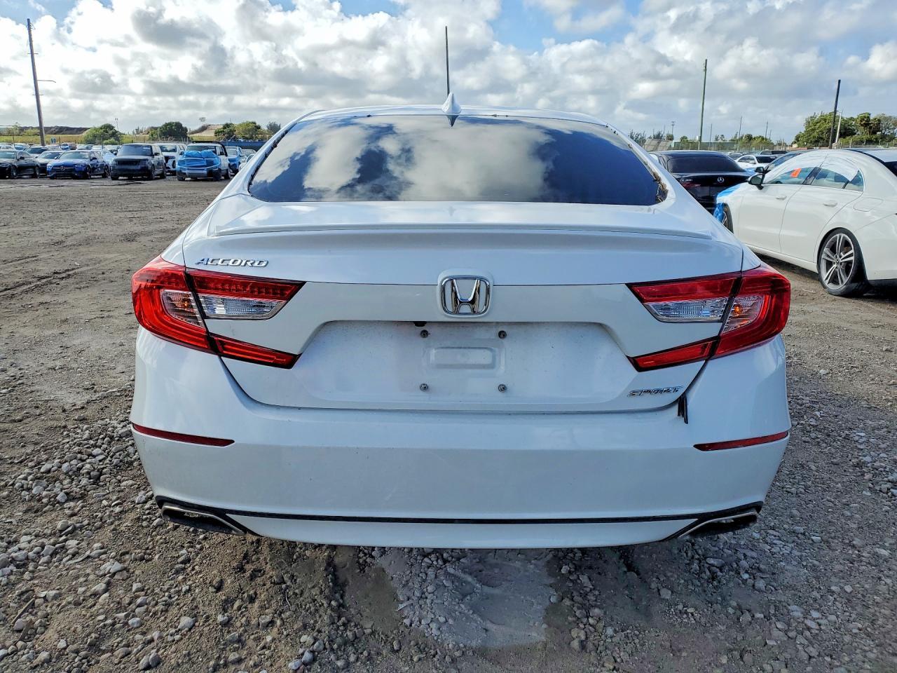 2019 HONDA ACCORD