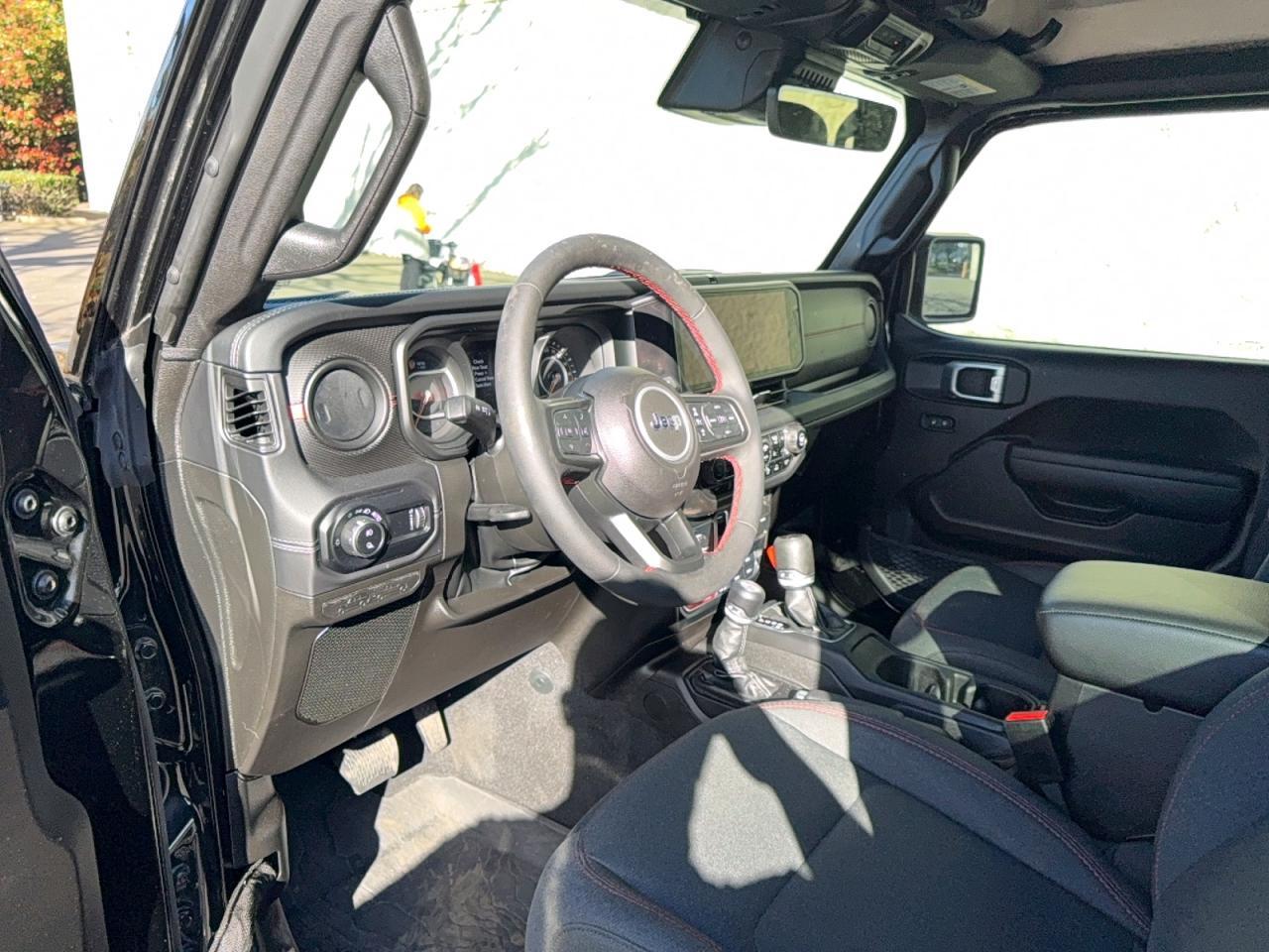 2024 JEEP Gladiator