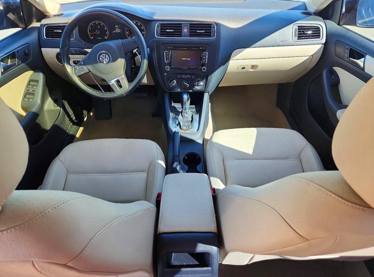 2011 VOLKSWAGEN JETTA