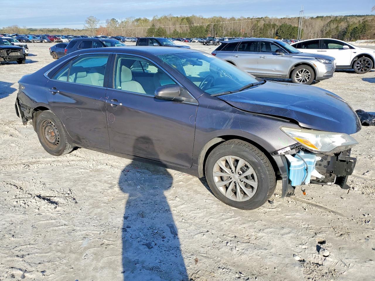 2016 TOYOTA CAMRY