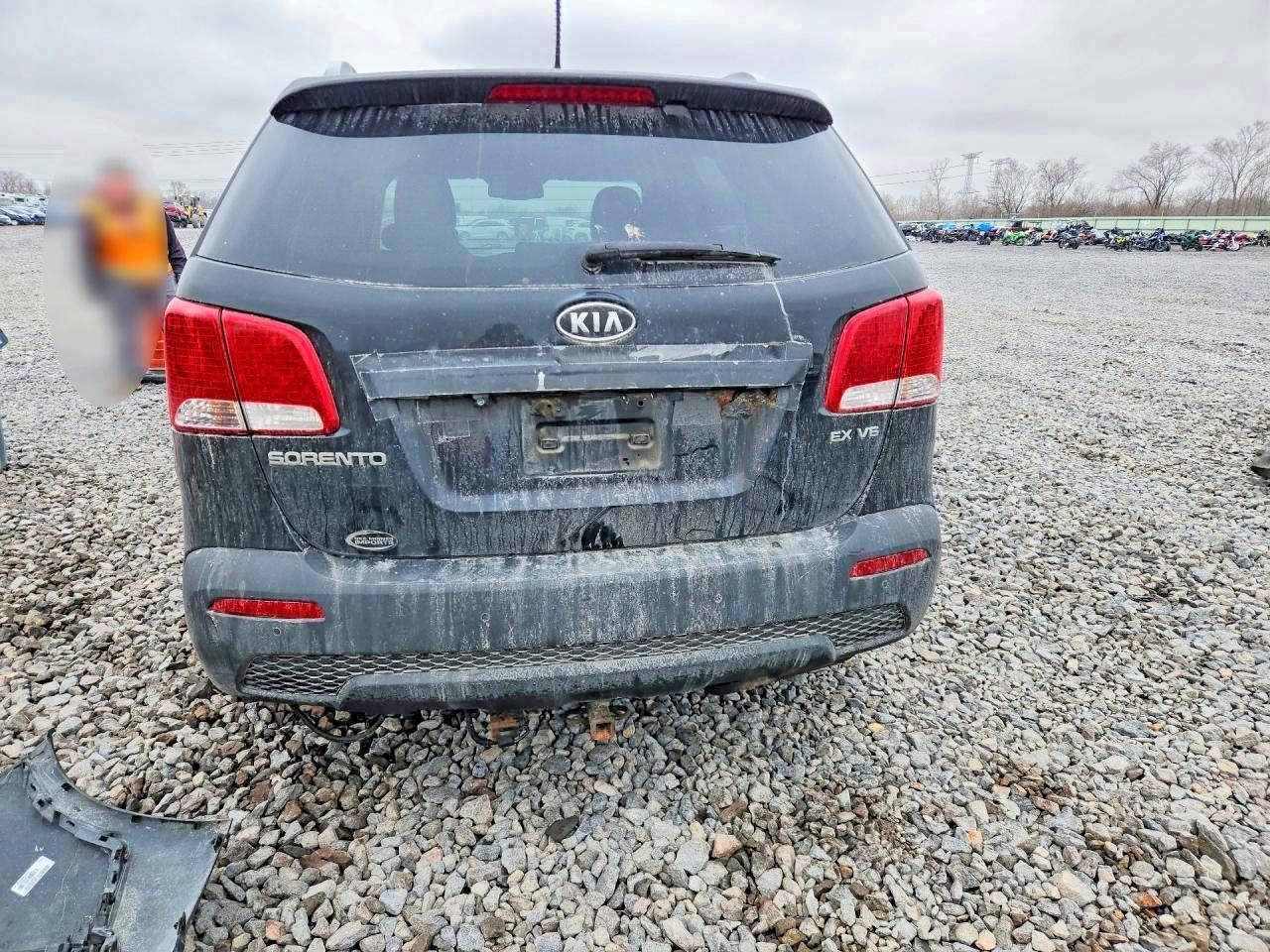 2011 KIA SORENTO