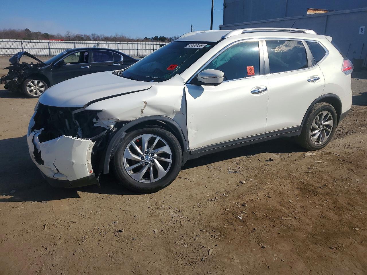 2014 NISSAN ROGUE