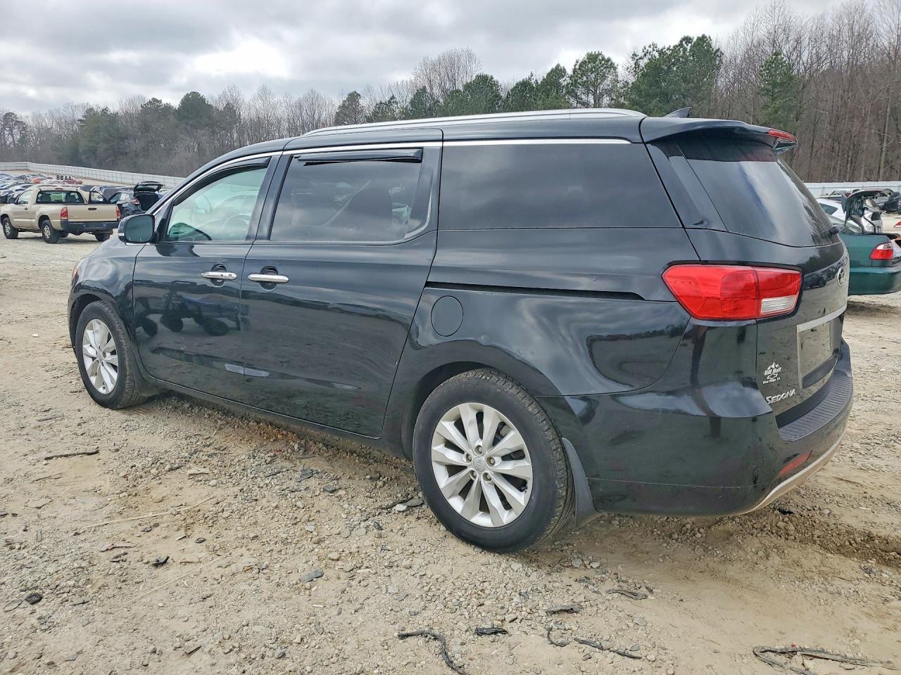 2016 KIA SEDONA