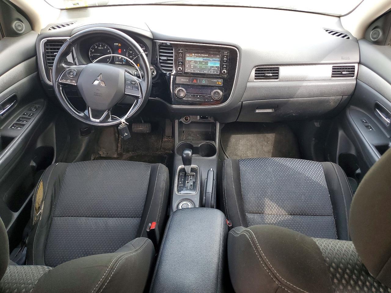 2016 MITSUBISHI outlander