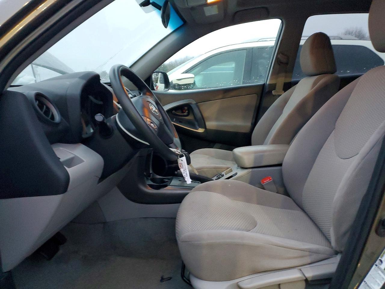 2011 TOYOTA RAV4