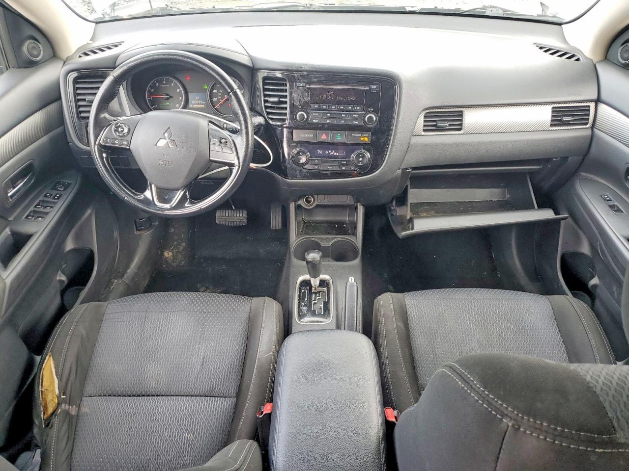 2016 MITSUBISHI outlander