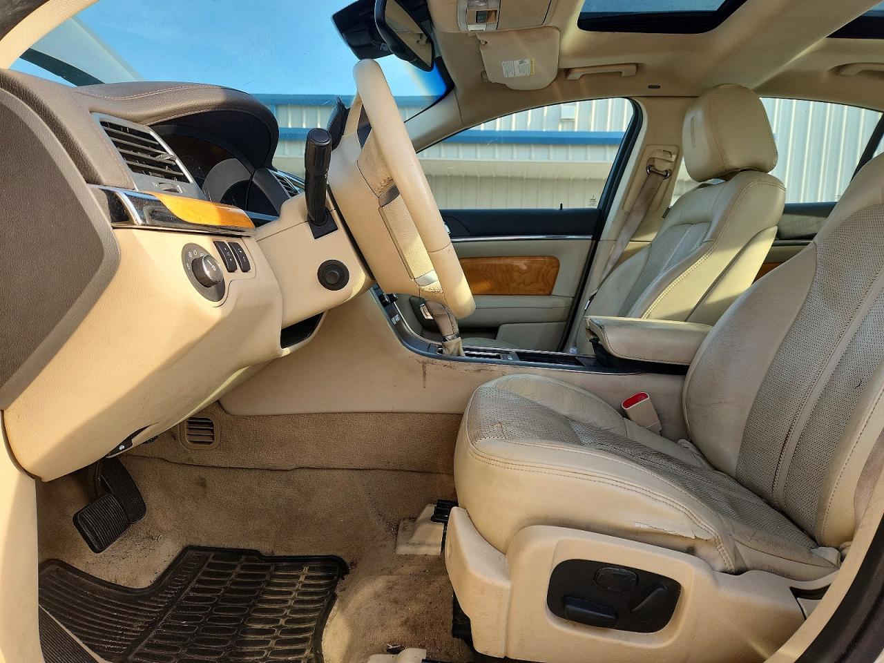 2010 LINCOLN MKS