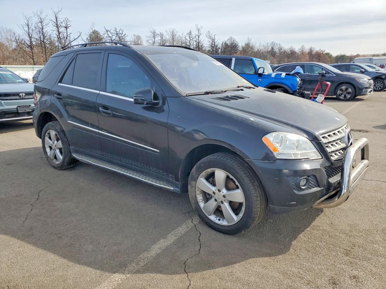 2011 MERCEDES-BENZ ML-Class